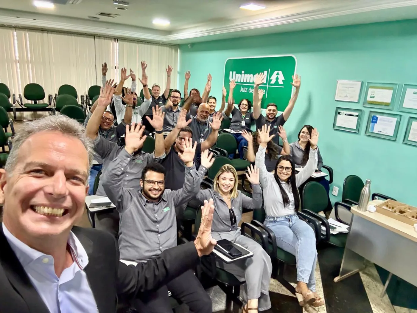 Treinamento de negociação para a equipe da Unimed Juiz de Fora.